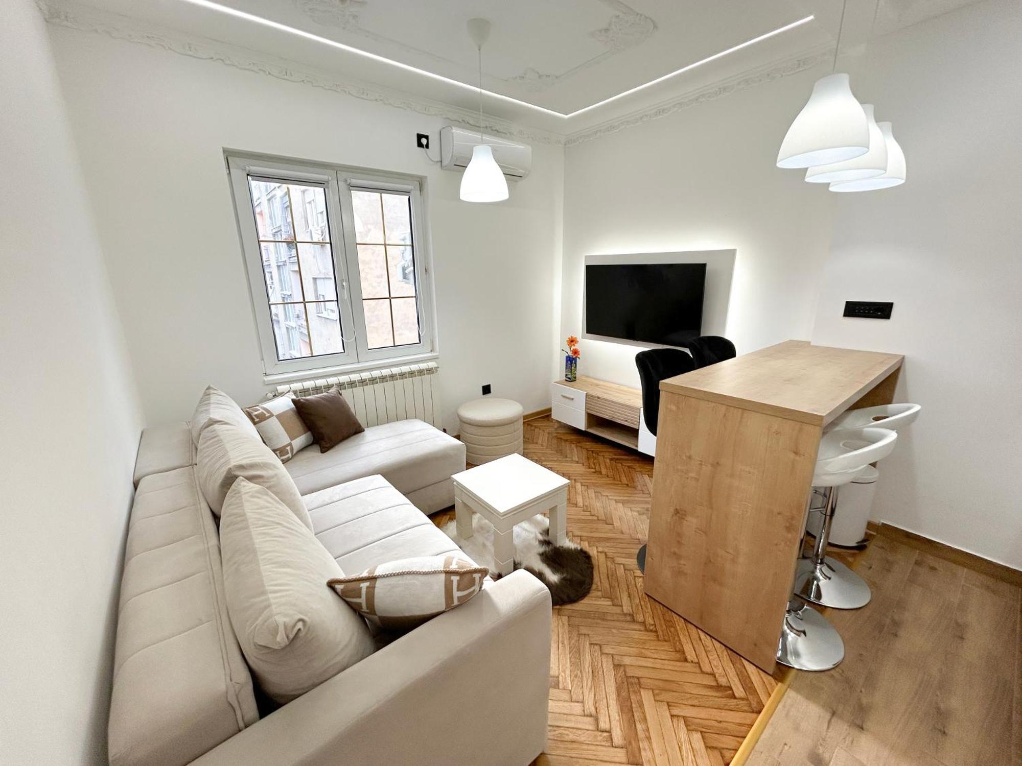 Central Elegance Belgrade Luaran gambar